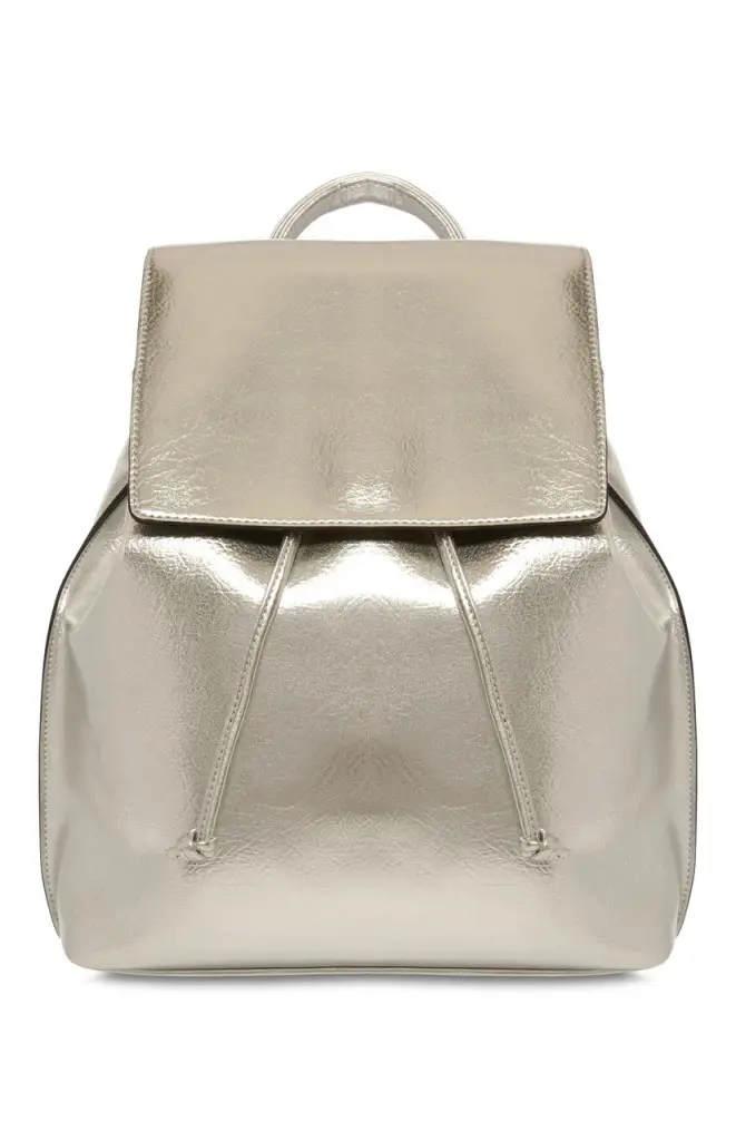 primark_fw16_none-silver-metallic-backpack-silver-uk-d-ne-b-wk-51-%e2%94%acu9-oe%c2%bc12